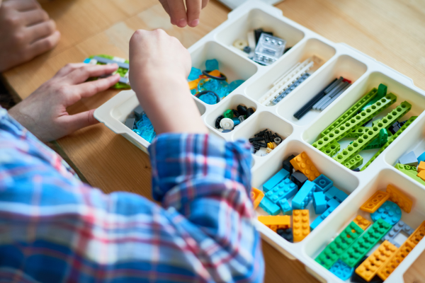 Como criar kits de brincadeiras